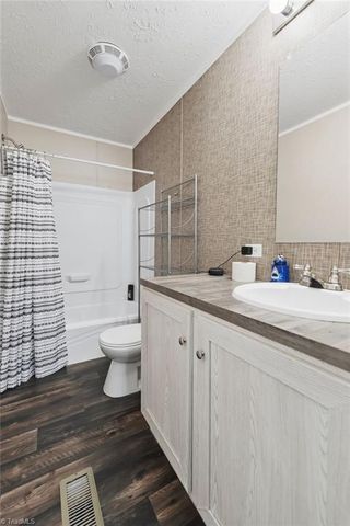 121 Sweetbriar Road, Thomasville, NC 27360