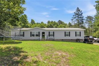 121 Sweetbriar Road, Thomasville, NC 27360