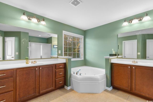 60 Summerlight Dr., Murrells Inlet, SC 29576