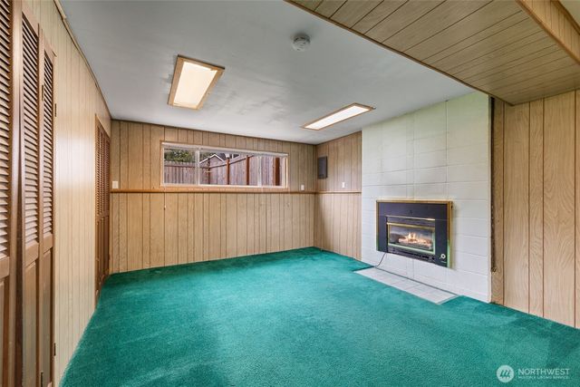 16610 SE 24th Street, Bellevue, WA 98008
