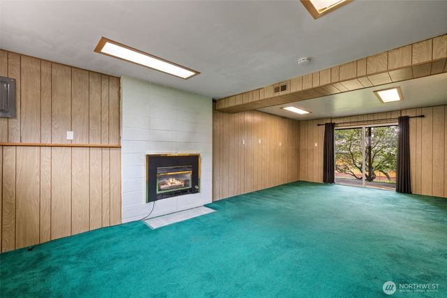 16610 SE 24th Street, Bellevue, WA 98008