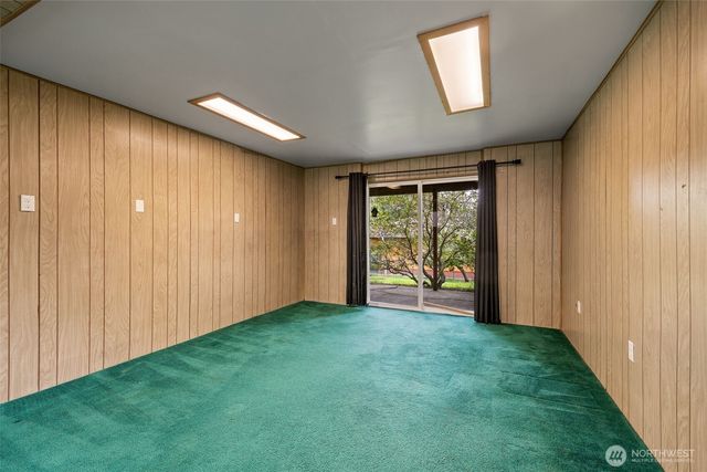 16610 SE 24th Street, Bellevue, WA 98008