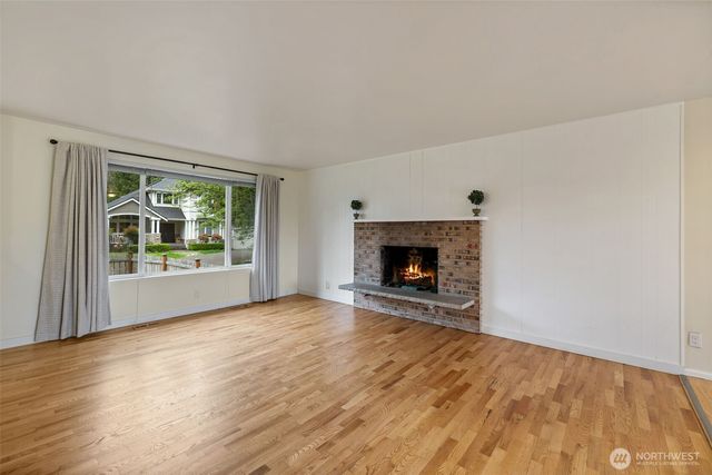 16610 SE 24th Street, Bellevue, WA 98008