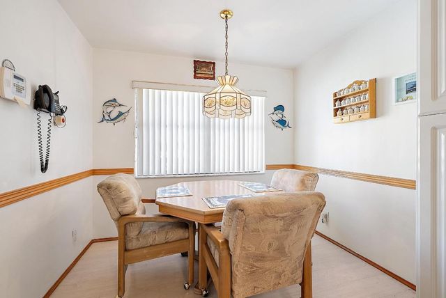 7633 Tahiti Lane 204, Lake Worth, FL 33467