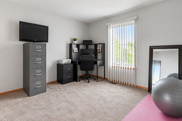 271 Fairhaven Drive, St. Charles, IL 60175