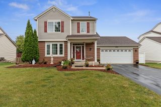 271 Fairhaven Drive, St. Charles, IL 60175