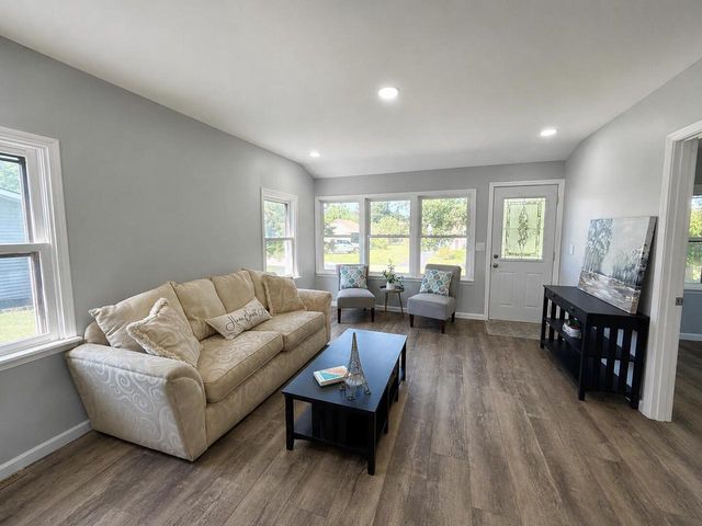 11907 254th AVENUE, Trevor, WI 53179