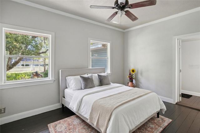 1048 N GRANDVIEW STREET, Mount Dora, FL 32757