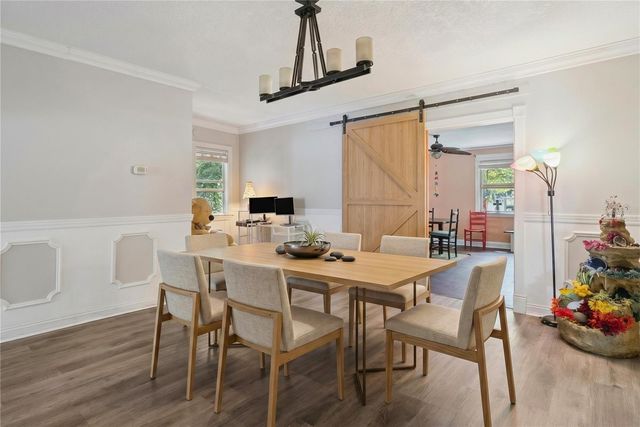 1048 N GRANDVIEW STREET, Mount Dora, FL 32757