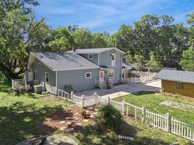 1048 N GRANDVIEW STREET, Mount Dora, FL 32757