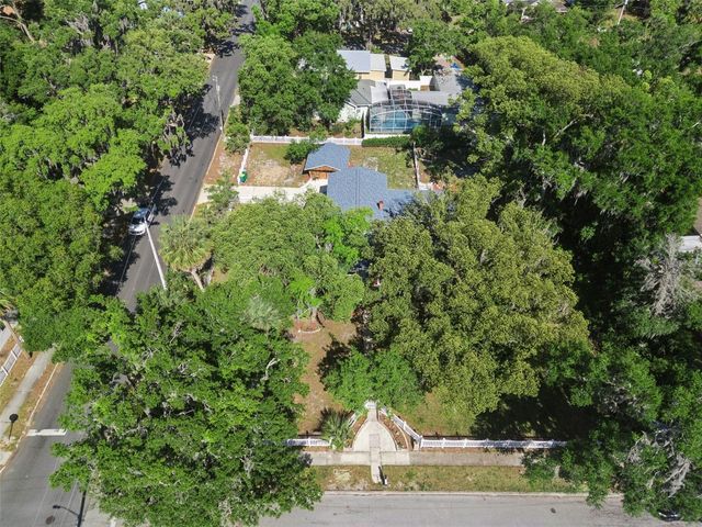 1048 N GRANDVIEW STREET, Mount Dora, FL 32757