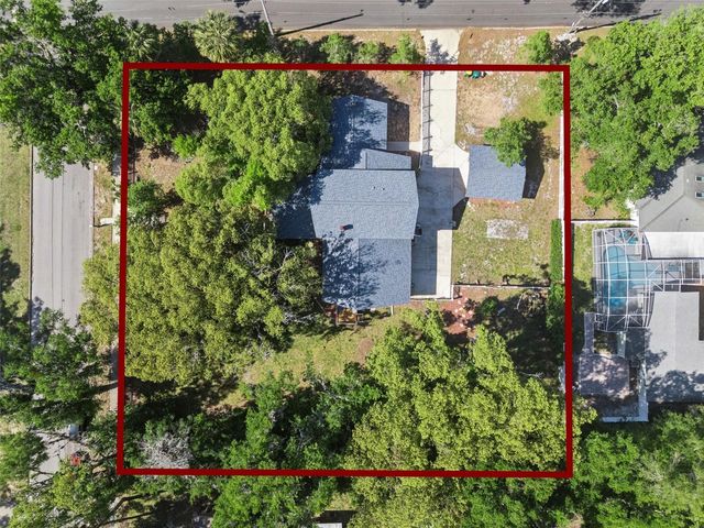 1048 N GRANDVIEW STREET, Mount Dora, FL 32757