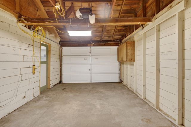347 N 2nd Street, Central Point, OR 97502