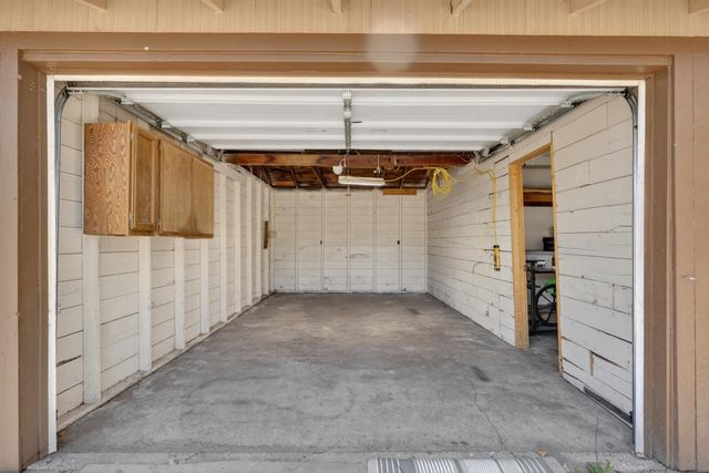 347 N 2nd Street, Central Point, OR 97502