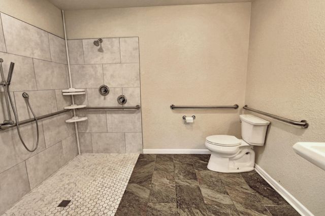 347 N 2nd Street, Central Point, OR 97502