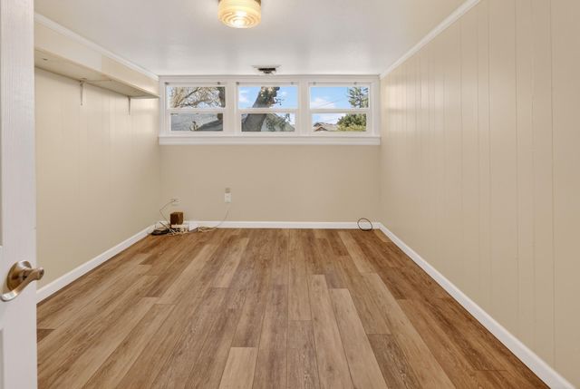 347 N 2nd Street, Central Point, OR 97502