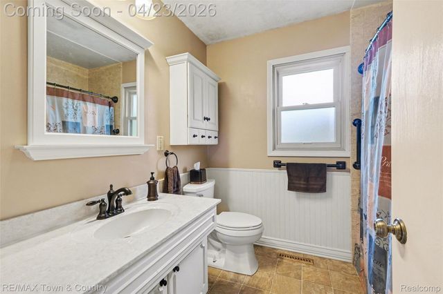 5163 Blossom Drive, Flushing Charter Township, MI 48433