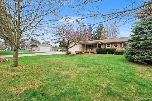 5163 Blossom Drive, Flushing Charter Township, MI 48433