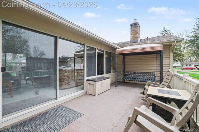 5163 Blossom Drive, Flushing Charter Township, MI 48433