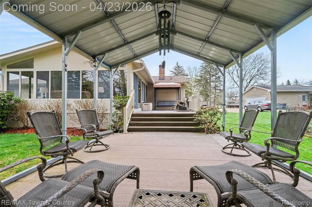5163 Blossom Drive, Flushing Charter Township, MI 48433