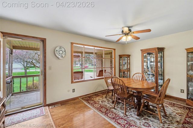 5163 Blossom Drive, Flushing Charter Township, MI 48433