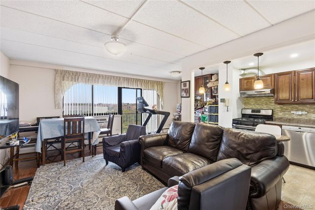 92-29 Queens Boulevard 9D, Rego Park, NY 11374