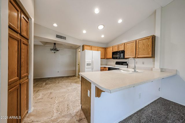 3233 E Desert Cove Avenue, Phoenix, AZ 85028