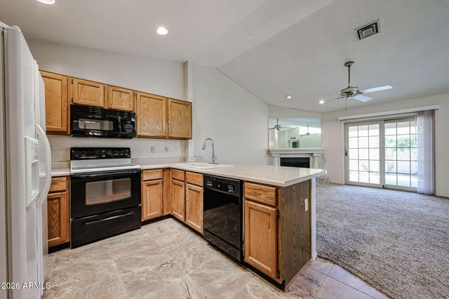 3233 E Desert Cove Avenue, Phoenix, AZ 85028