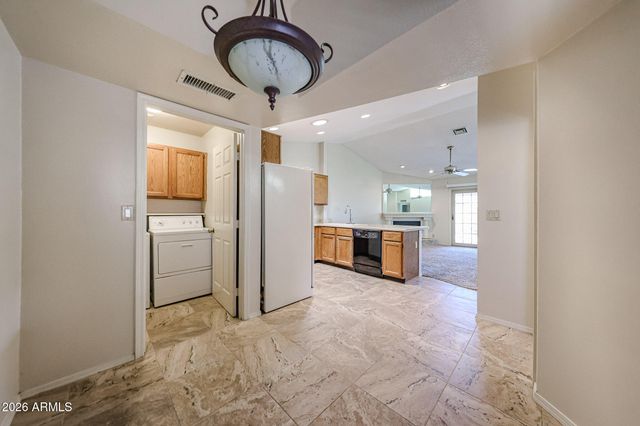 3233 E Desert Cove Avenue, Phoenix, AZ 85028