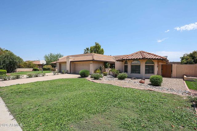 3233 E Desert Cove Avenue, Phoenix, AZ 85028