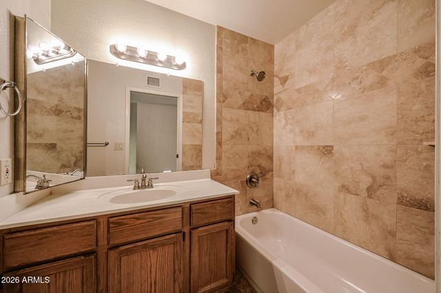 3233 E Desert Cove Avenue, Phoenix, AZ 85028