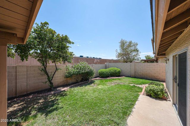 3233 E Desert Cove Avenue, Phoenix, AZ 85028