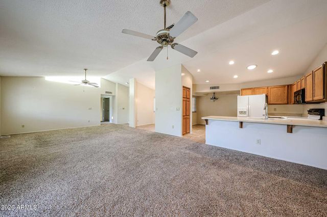 3233 E Desert Cove Avenue, Phoenix, AZ 85028