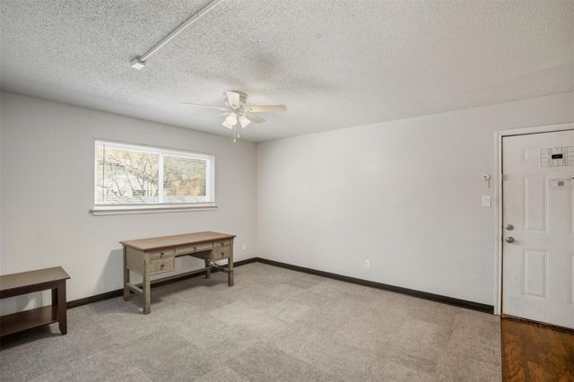150 S Main Street, Euless, TX 76040
