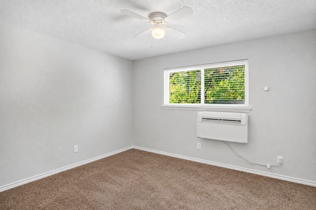 150 S Main Street, Euless, TX 76040