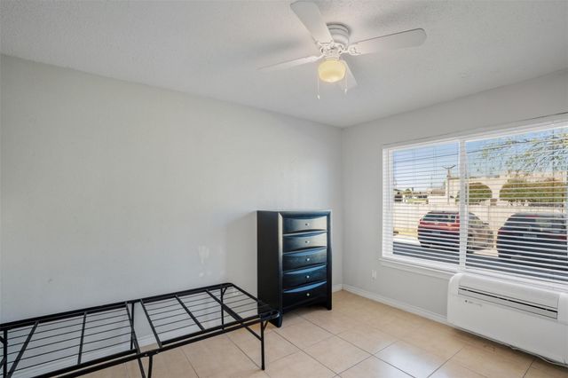 150 S Main Street, Euless, TX 76040