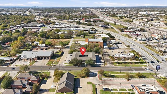 150 S Main Street, Euless, TX 76040