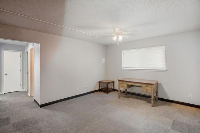 150 S Main Street, Euless, TX 76040