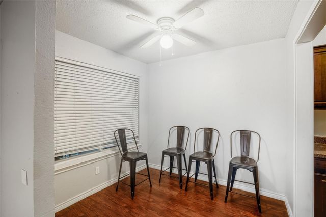 150 S Main Street, Euless, TX 76040