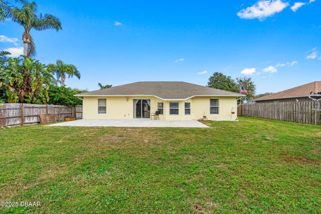 2526 Chester Avenue, New Smyrna Beach, FL 32168