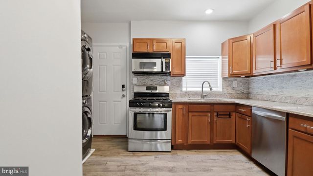 1153 3RD ST NE, Washington, DC 20002