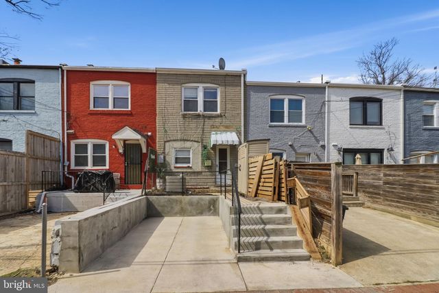 1153 3RD ST NE, Washington, DC 20002