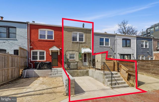 1153 3RD ST NE, Washington, DC 20002