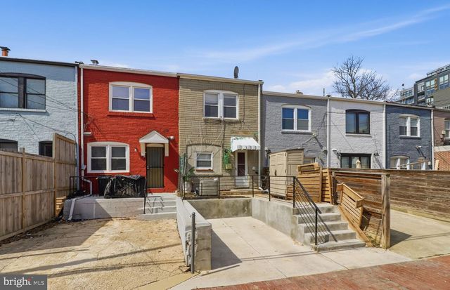 1153 3RD ST NE, Washington, DC 20002
