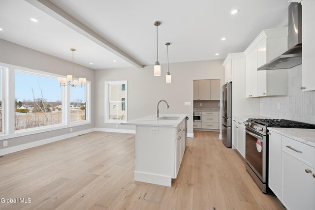 1 Welding Way, Colonie, NY 12047