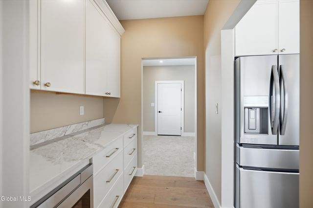 1 Welding Way, Colonie, NY 12047