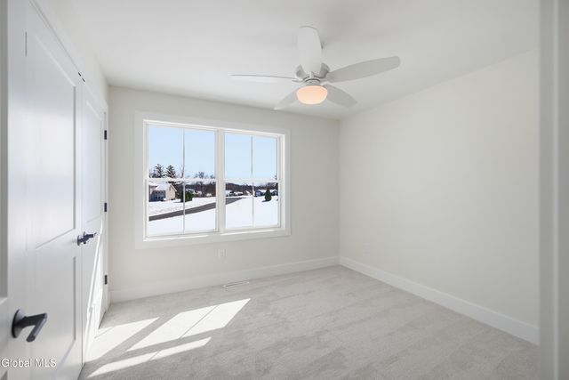 1 Welding Way, Colonie, NY 12047