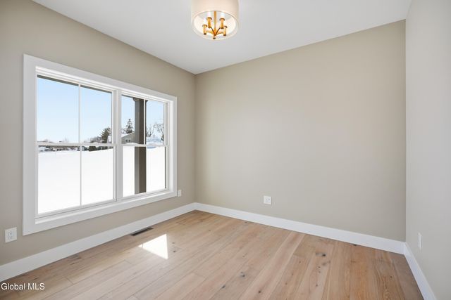 1 Welding Way, Colonie, NY 12047