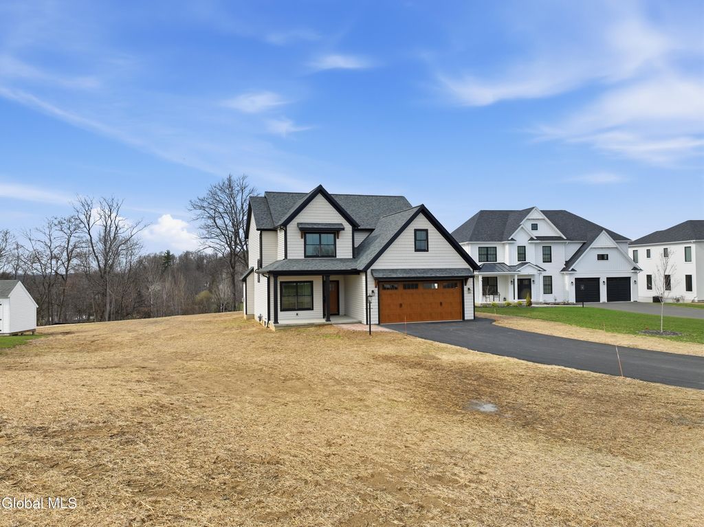 1 Welding Way, Colonie, NY 12047