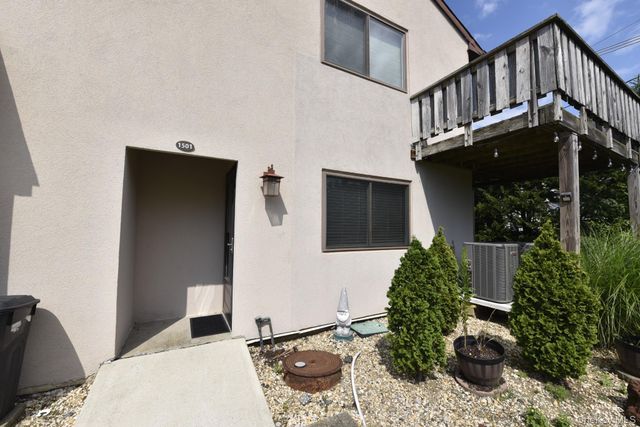 1 Anchorage Way 1501, Freeport, NY 11520